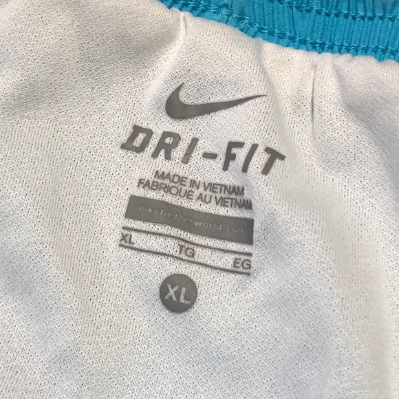 Nike Tempo Girls Running Shorts - Picture 6 of 11